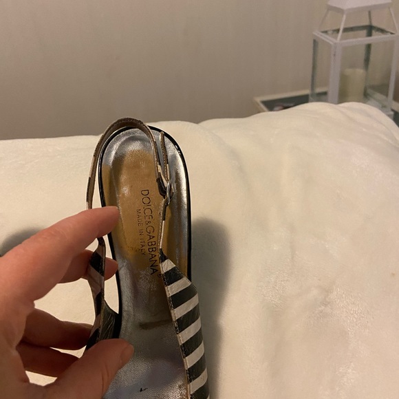 Dolce & Gabbana striped high heels - Picture 2 of 4